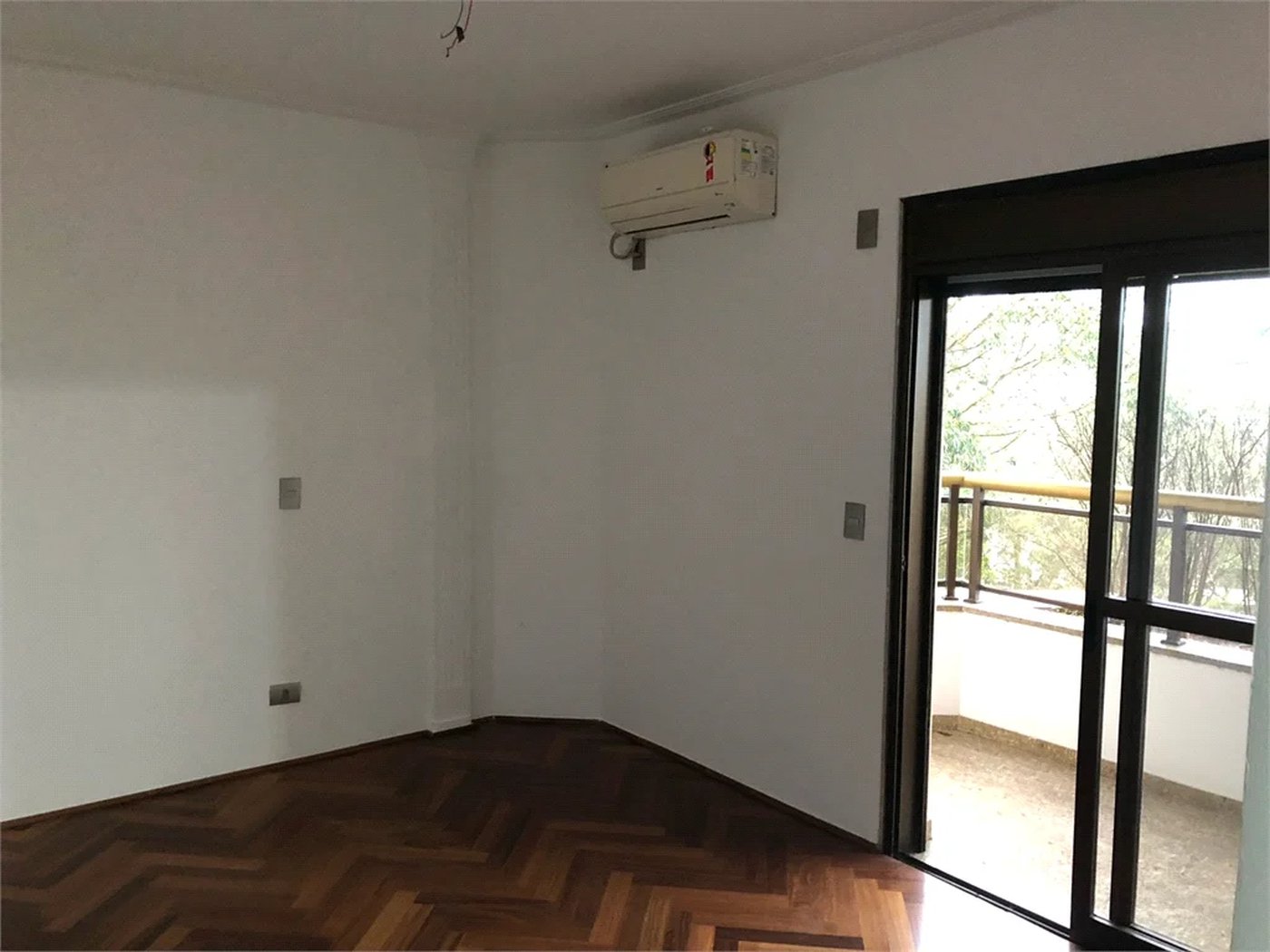 Apartamento à venda com 4 suítes em Vila Suzana, São Paulo, SP