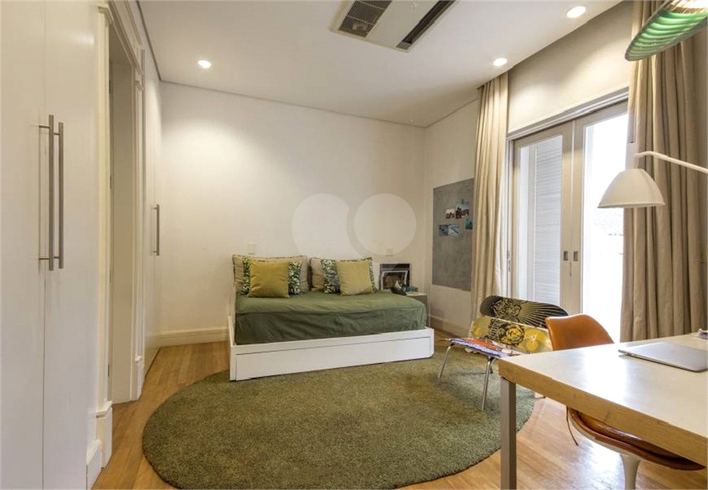 Casa à venda com 5 suítes no condomínio Pignatari, São Paulo - SP