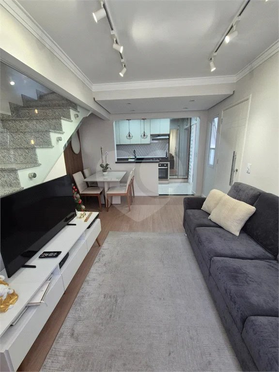 Casa em condomínio , com 72m² , 2 dormitórios , 1 vaga , à venda no bairro da Penha.
