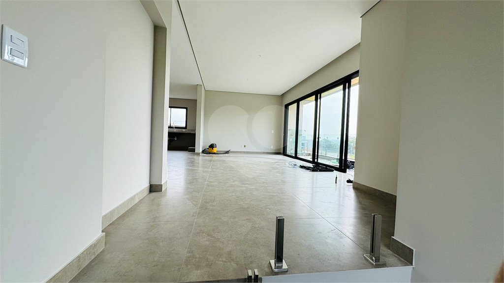 Casa à venda com 3 suítes no condomínio Santa Isabel I, Louveira - SP