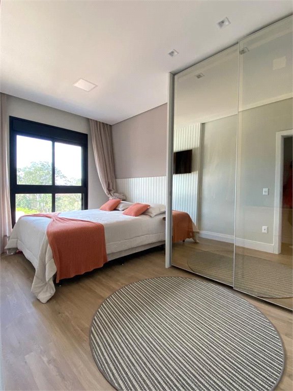 Casa à venda com 4 quartos, sendo 3 suítes, no condomínio Bella Città - Fazenda Rodeio, Mogi das Cruzes - SP