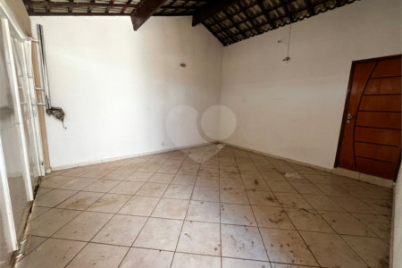 Casa à venda com 3 quartos, sendo 1 suíte, em Jardim Fogaça, Itapetininga, SP