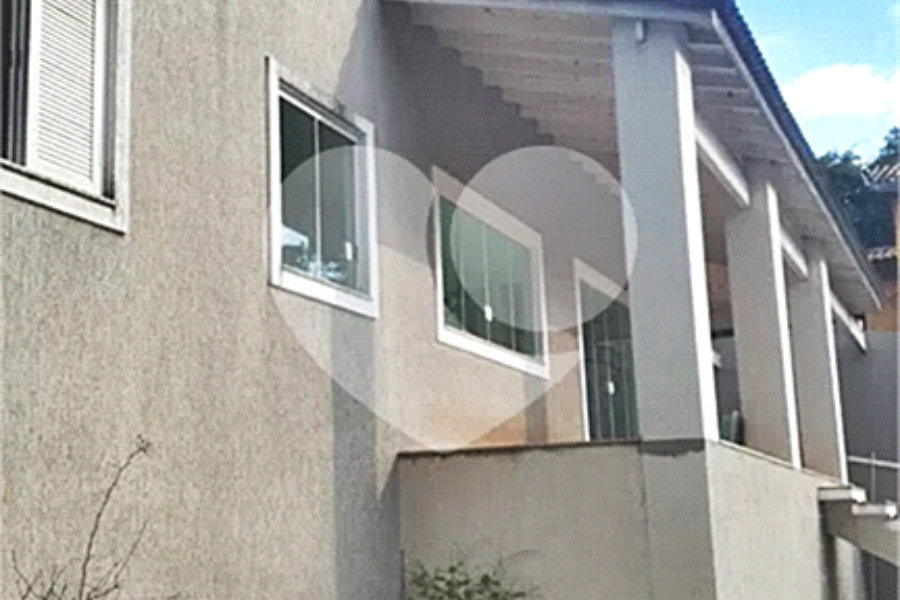 Casa à venda com 3 suítes no condomínio Sausalito, Mairiporã - SP