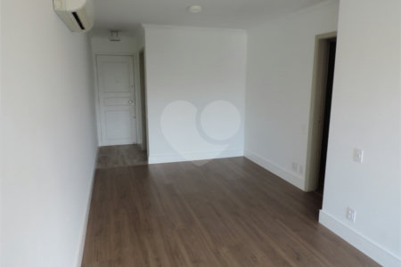 Apartamento à venda com 2 quartos, sendo 1 suíte,  em Indianópolis, São Paulo, SP
