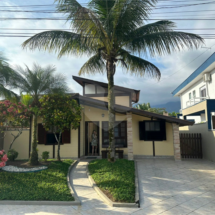 Casas de Condomínio para venda com e 3 quartos 1 suíte, 540 m² - Morada da Praia - Boracéia