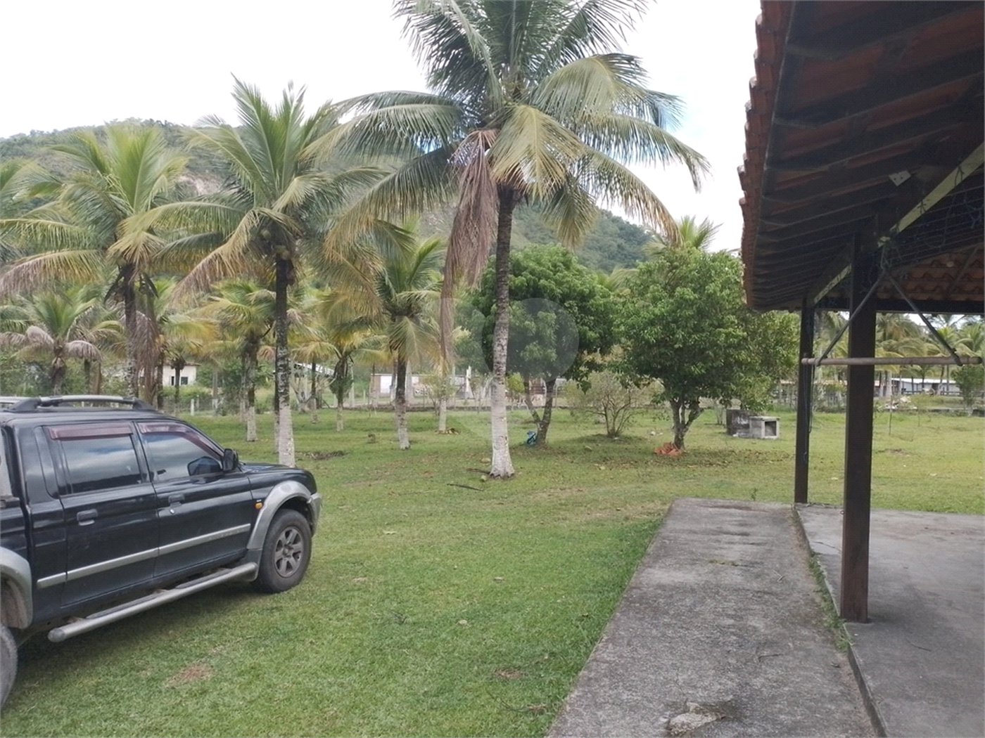 Sítio à venda com 4 quartos, sendo 3 suítes, em Caxito, Maricá, RJ