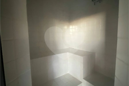 Casa à venda com 3 quartos, sendo 4 suítes,  no condomínio Estância Marambaia, Vinhedo - SP