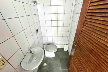 Sobrado à venda com 5 quartos, sendo 3 suítes, em Cidade Nova Peruíbe, Peruíbe, SP