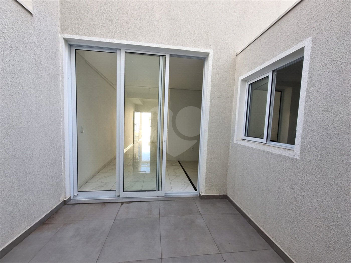 Casa à venda com 3 quartos, sendo 1 suíte, no condomínio Residencial Américo Figueiredo, Sorocaba - SP