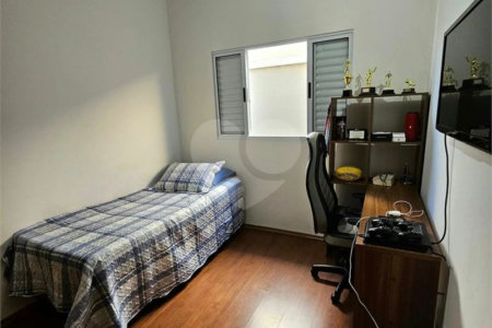 Casa à venda com 3 quartos, sendo 1 suíte, em Vila Nastri, Itapetininga, SP