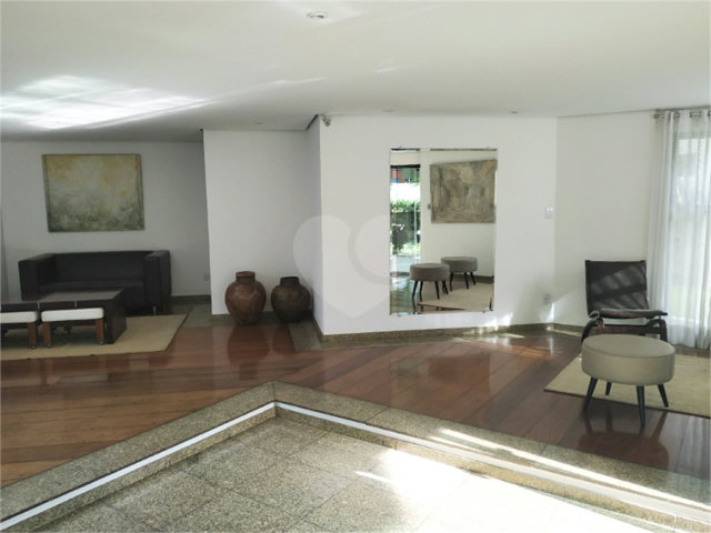 Apartamento à venda com 3 suítes em Morumbi, São Paulo, SP
