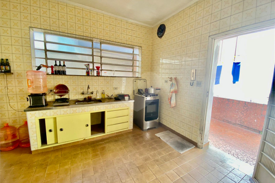 Sobrado à venda com 3 quartos em Aclimação, São Paulo, SP