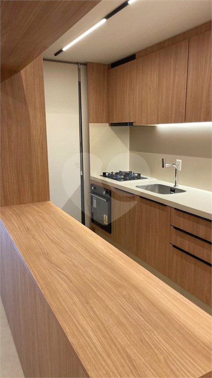 Apartamento à venda ou para alugar com 2 suítes em Pinheiros, São Paulo, SP