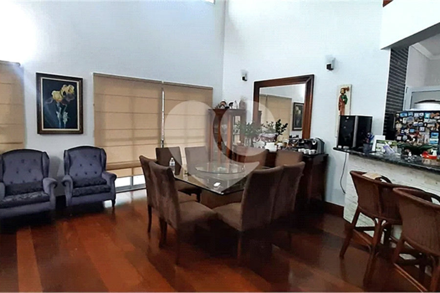 Casa à venda com 3 quartos, sendo 1 suíte, no condomínio Suíça da Cantareira, Mairiporã - SP