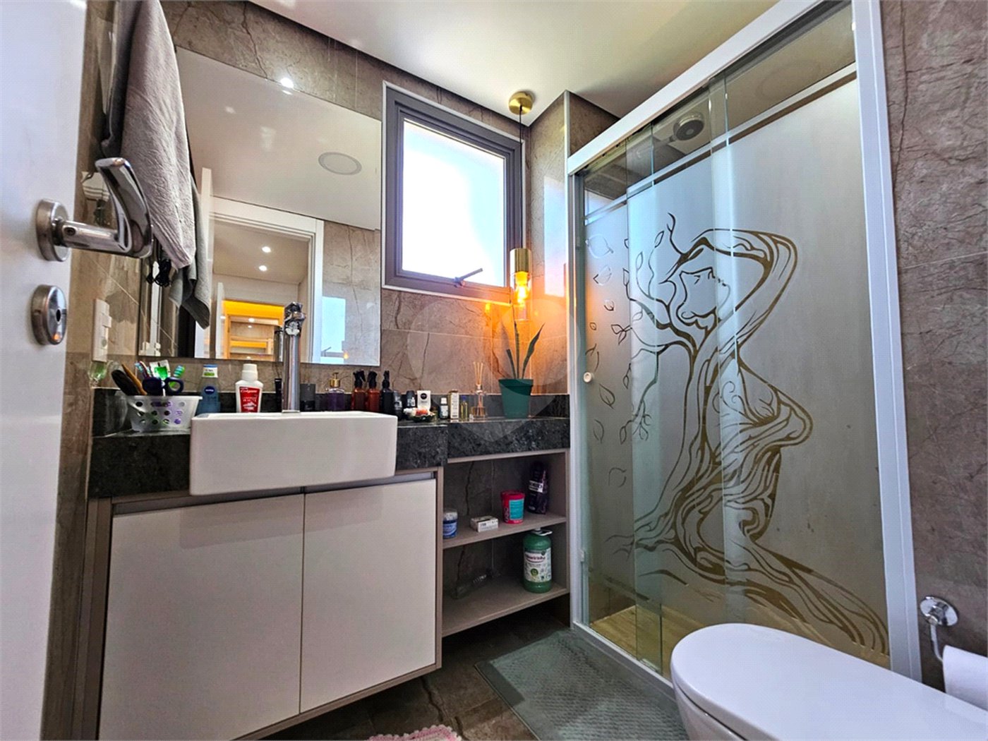 Apartamento à venda com 3 quartos, sendo 1 suíte, em Chácara Santo Antônio, São Paulo, SP