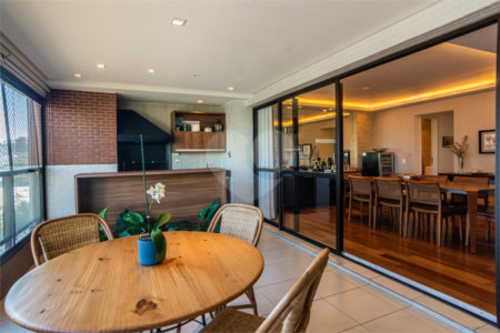 Apartamento à venda com 3 suítes em Granja Julieta, São Paulo, SP