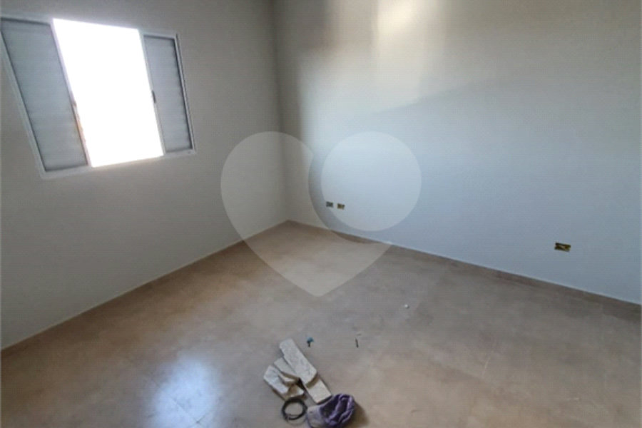 Casa à venda com 3 suítes em Vila Maricy, Guarulhos, SP