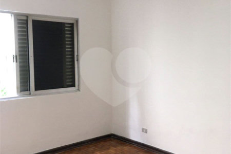 Casa à venda com 3 quartos, sendo 1 suíte, em Parque Bristol, São Paulo, SP