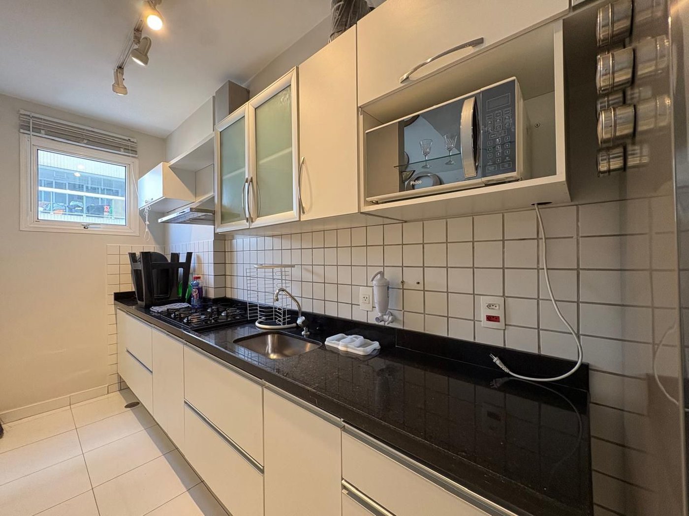 Apartamento com 2 dormitórios à venda, 78 m² por R$ 640.000,00 - Gonzaga - Santos/SP