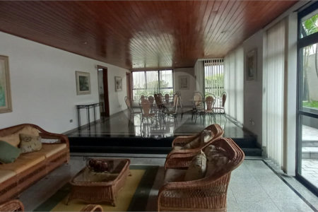 Apartamento à Venda em Mirandópolis com 4 Dormitórios, 2 Suítes e 4 Vagas
