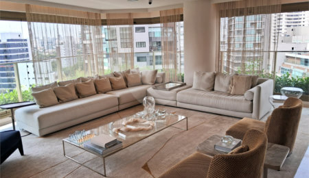 Apartamento à venda com 3 suítes em Moema, São Paulo, SP
