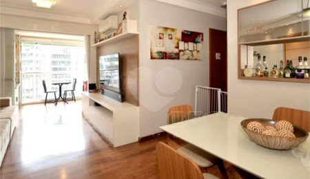 Apartamento à venda com 3 quartos, sendo 1 suíte,  em Vila Ipojuca, São Paulo, SP
