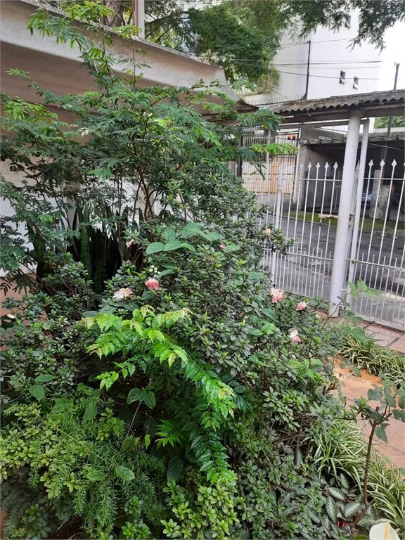 Casa à venda com 4 quartos, sendo 1 suíte, em Jardim Trussardi, São Paulo, SP