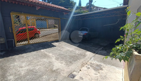Casa à venda com 3 quartos em Jardim Maria Trindade, São Roque, SP