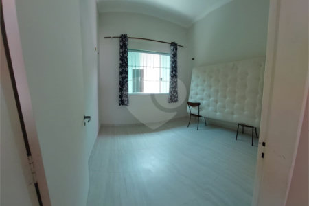Casa Térrea à venda com 3 quartos em Vila São Paulo, Mongaguá, SP