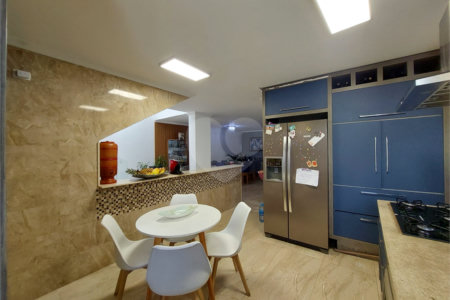 Casa à venda com 4 suítes em Lapa, São Paulo, SP