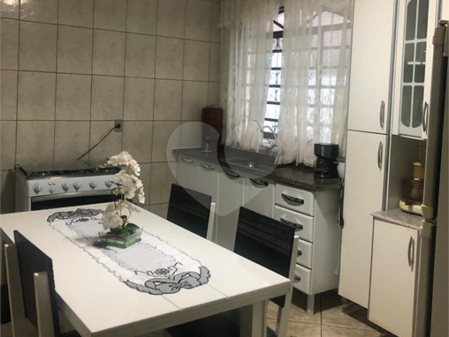 Casa à venda com 2 quartos em Jardim Dourado, Guarulhos, SP