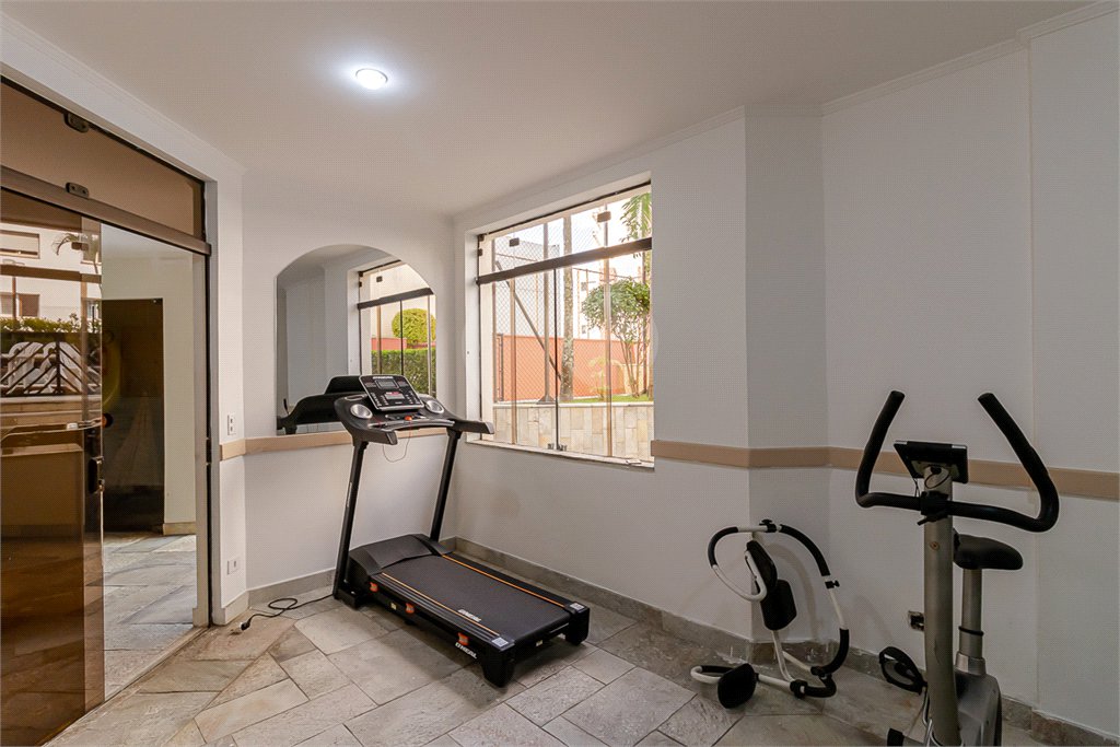 Apartamento à venda com 3 suítes em Aclimação, São Paulo, SP