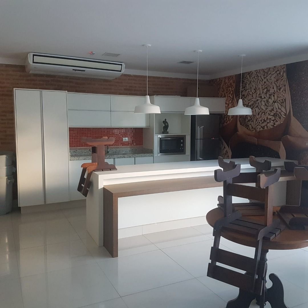 Apartamento Amplo a Apenas 120 Metros da Praia – Localização Privilegiada na Ponta da Praia!