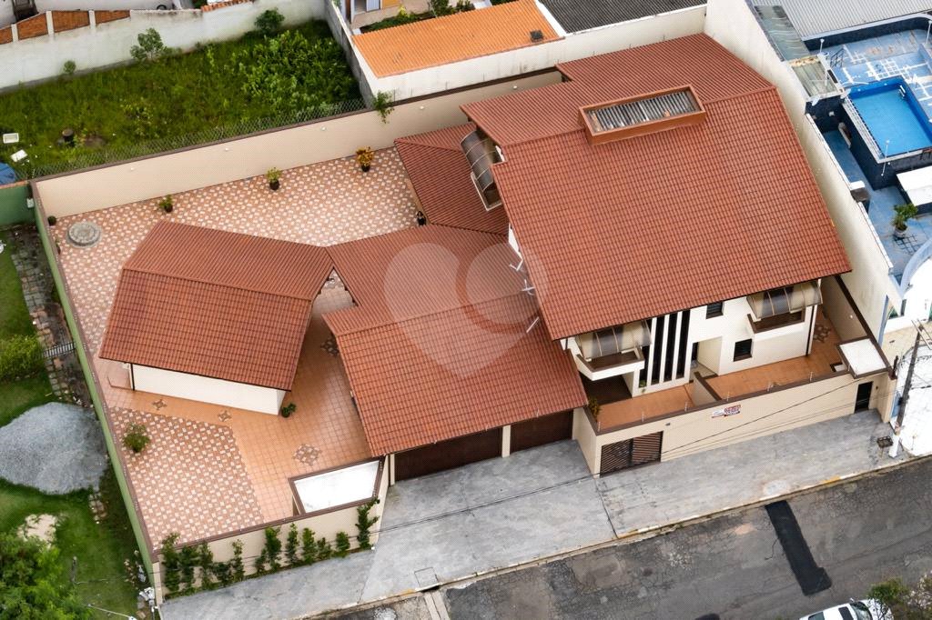 Casa à venda com 1 quarto, sendo 4 suítes, no condomínio Jardim Altos de Suzano, Suzano - SP