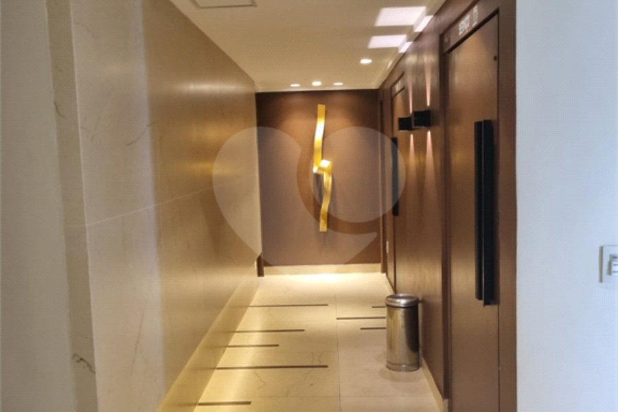Apartamento à venda com 2 quartos em Parque Maria Domitila, São Paulo, SP