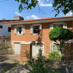 Casa à venda com 4 quartos, sendo 1 suíte, em Caxingui, São Paulo, SP