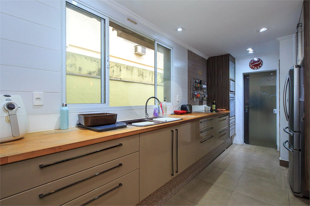Casa Térrea à venda com 4 quartos, sendo 3 suítes, em Jardim Marajoara, São Paulo, SP