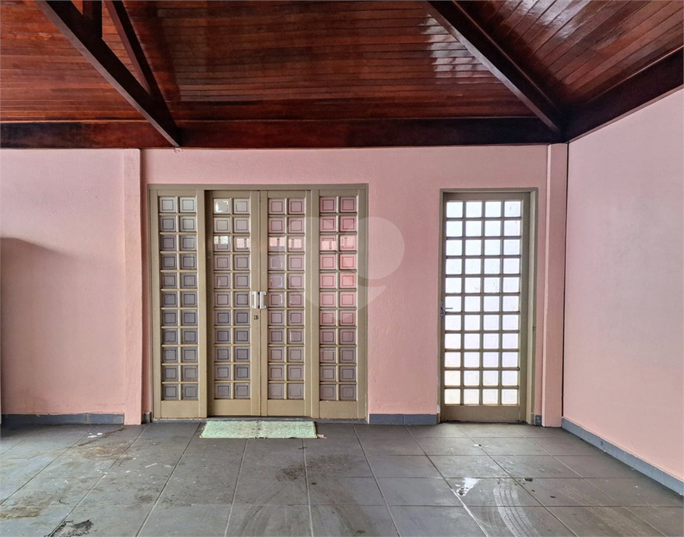 Casa à venda com 3 quartos, sendo 1 suíte, em Parque Residencial Cândido Portinari, Ribeirão Preto, SP