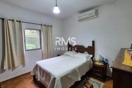 Casa à venda com 4 quartos, sendo 1 suíte,  em Villarejo Sopé da Serra (Vilarejo), Cabreúva, SP