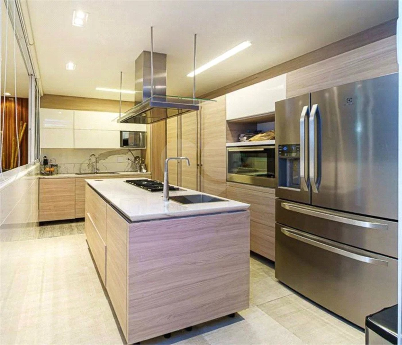 Casa à venda, 450m² - Pacaembu Aceita Permuta