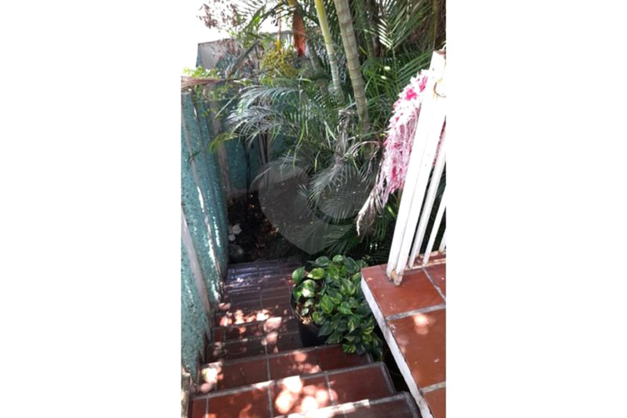 Casa à venda ou para alugar com 5 quartos, sendo 1 suíte, em Vila Romero, São Paulo, SP