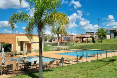 Terreno à venda em Residencial Village Damha III, Araraquara, SP