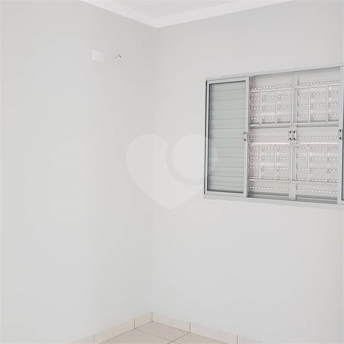 Apartamento à venda com 2 quartos em Jardim Central, Dourados, MS