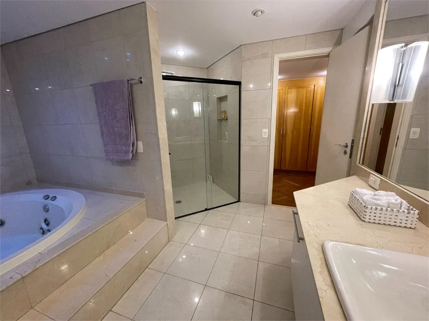 Apartamento à venda com 4 suítes em Vila Suzana, São Paulo, SP