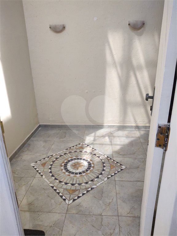 Casa à venda com 4 suítes no condomínio Estância Marambaia, Vinhedo - SP