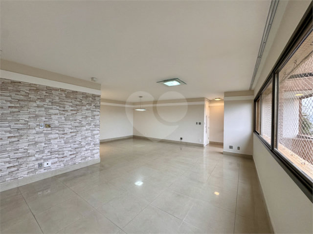 Apartamento à venda com 4 quartos, sendo 1 suíte,  em Horto Florestal, São Paulo, SP