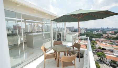 Apartamento à venda com 4 quartos, sendo 1 suíte,  em Vila Mariana, São Paulo, SP