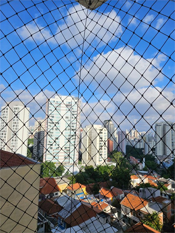 Casa à venda com 3 quartos, sendo 1 suíte, no condomínio Jconde de Irajá, São Paulo - SP