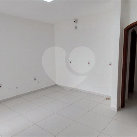 Casa à venda com 3 quartos, sendo 1 suíte, em Jardim Vergueiro, Sorocaba, SP