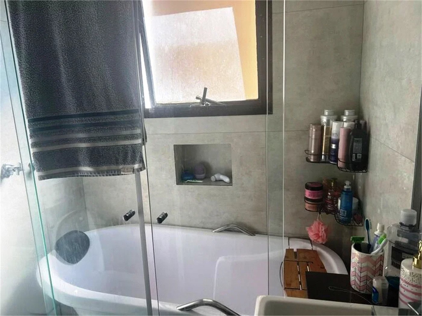 Apartamento à venda ou para alugar com 3 quartos, sendo 2 suítes,  em Fazenda Morumbi, São Paulo, SP